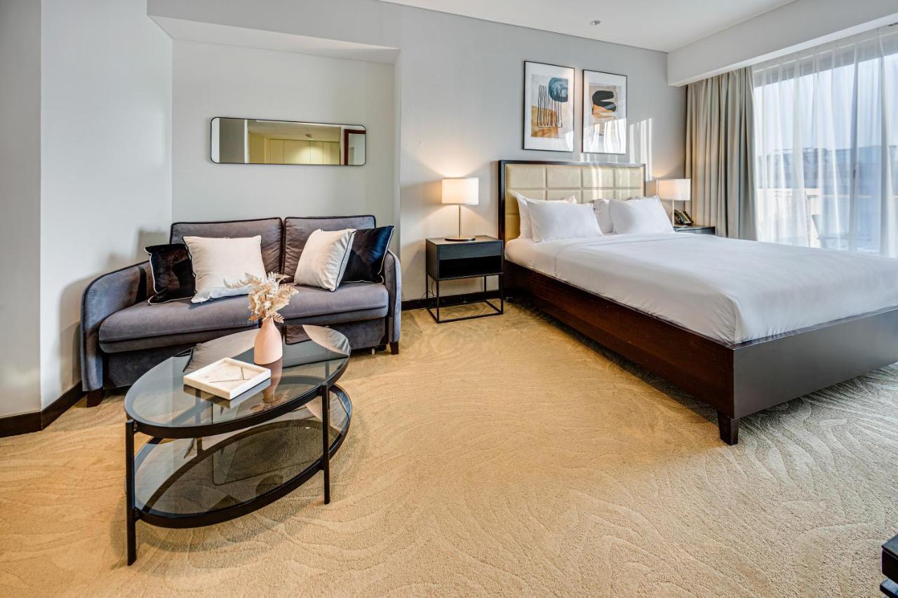 Magnificent In Emaar Marina *