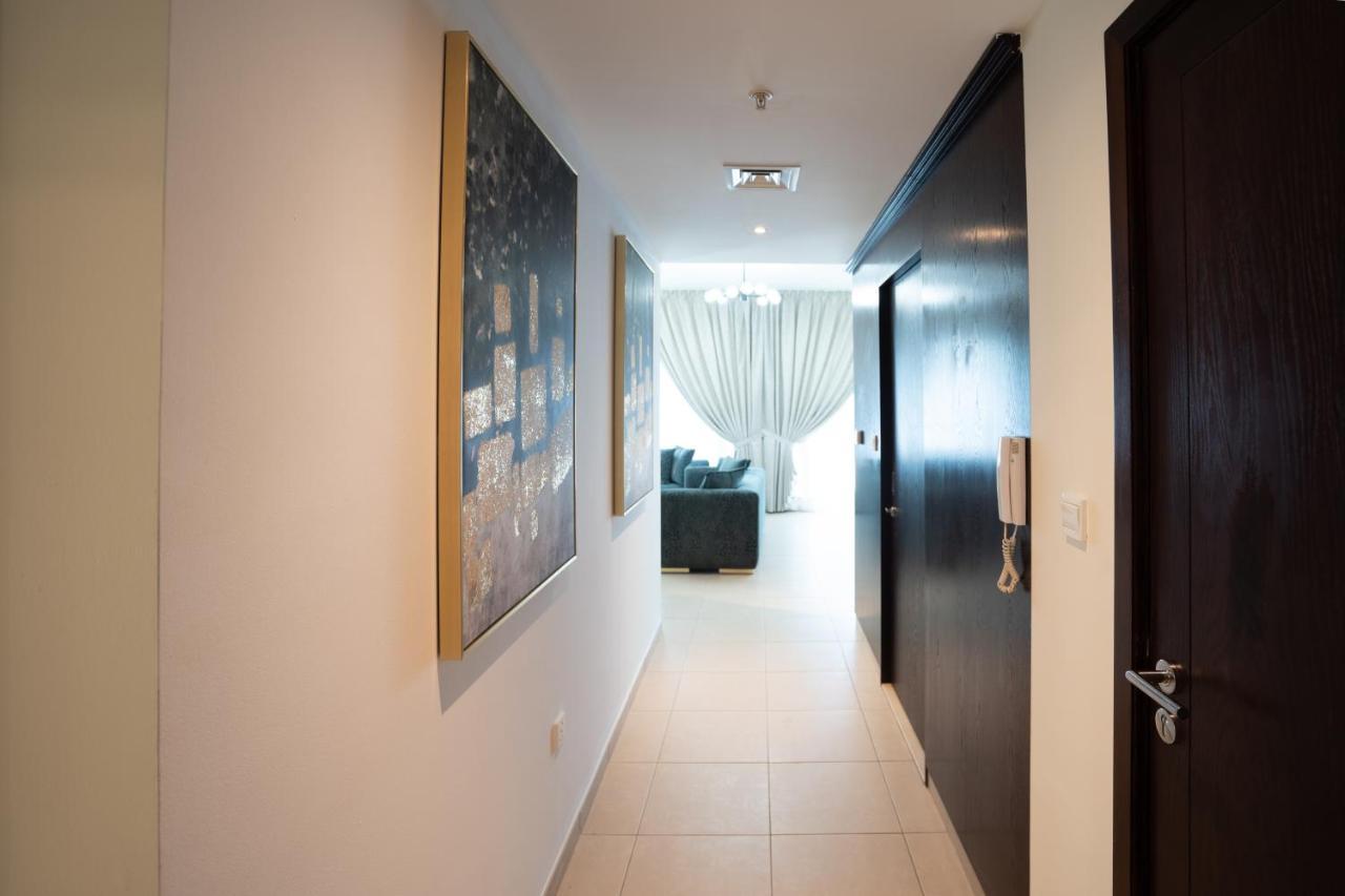 Apartamento Ina Homes - 2bhk Residences Tower 1 *