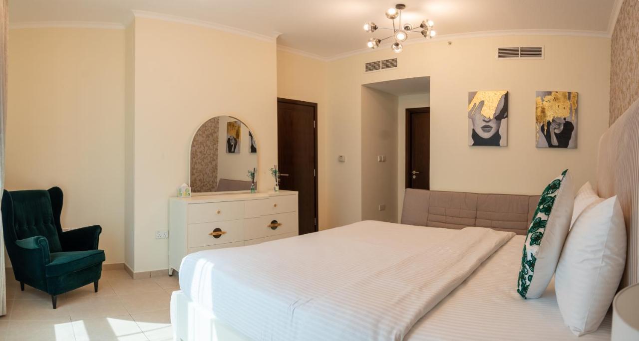 Apartamento Ina Homes - 2bhk Residences Tower 1 Dubái