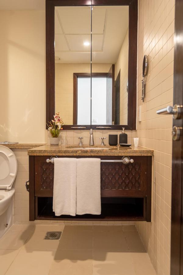Apartamento Ina Homes - 2bhk Residences Tower 1 Dubái