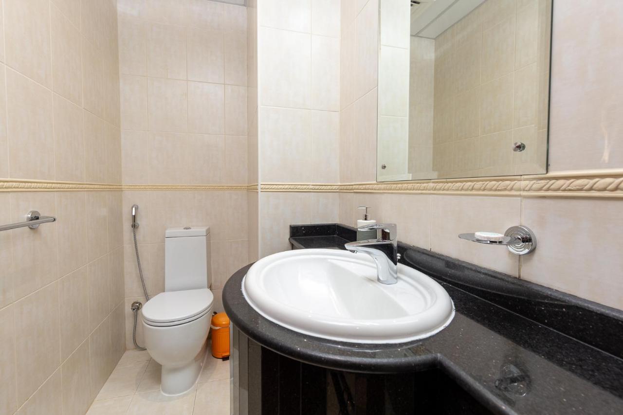 Apartamento Attractive 1br With Sea View Near Barasti Club Dubái