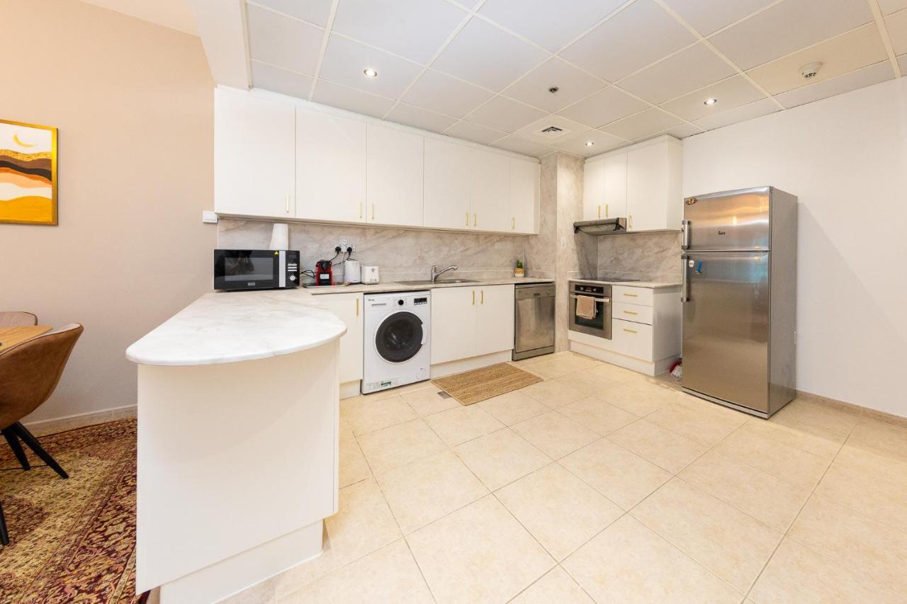 Apartamento Attractive 1br With Sea View Near Barasti Club *