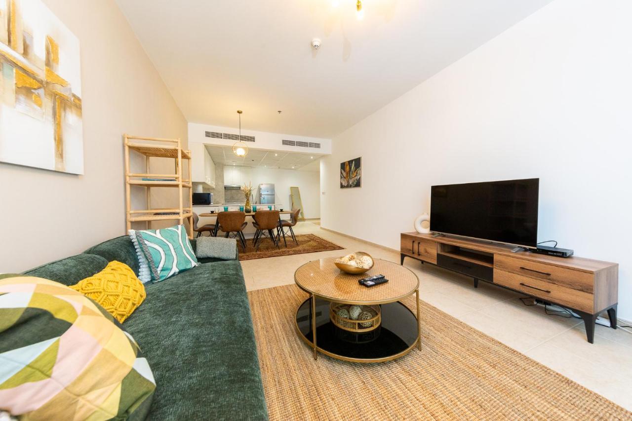Attractive 1br With Sea View Near Barasti Club Apartamento Dubái