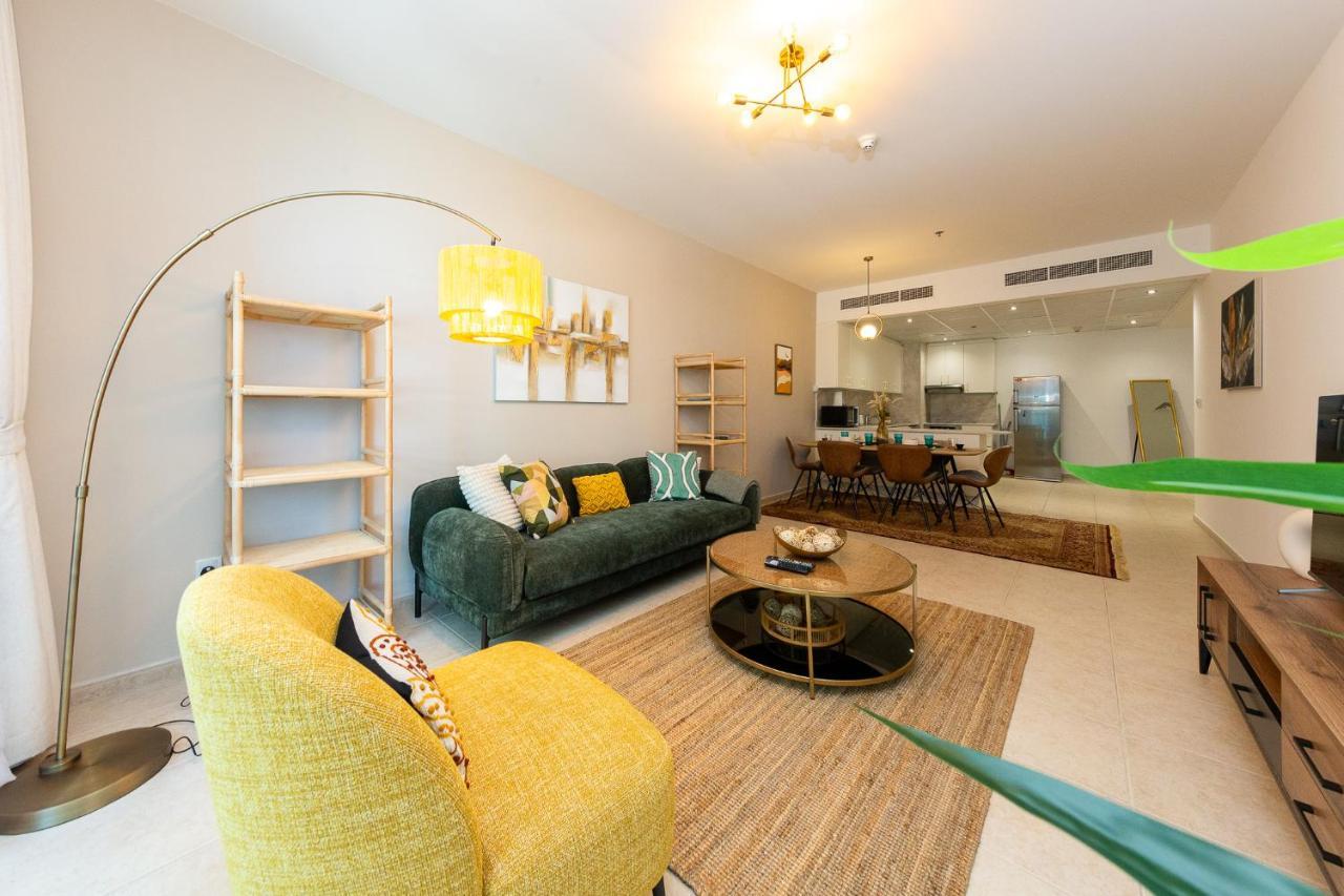 Apartamento Attractive 1br With Sea View Near Barasti Club Dubái