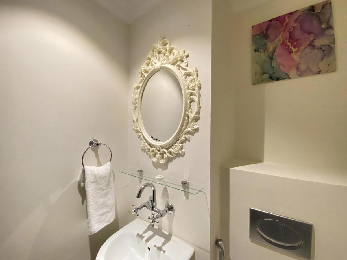 Apartment Lux I Souk Al Bahar I Burj Khalifa Views *