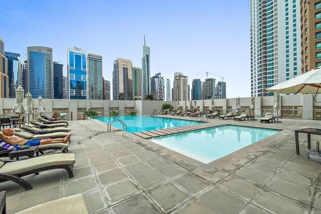 Stonetree - West Avenue 1 Br- Close To Marina Mall & Metro Appartement *