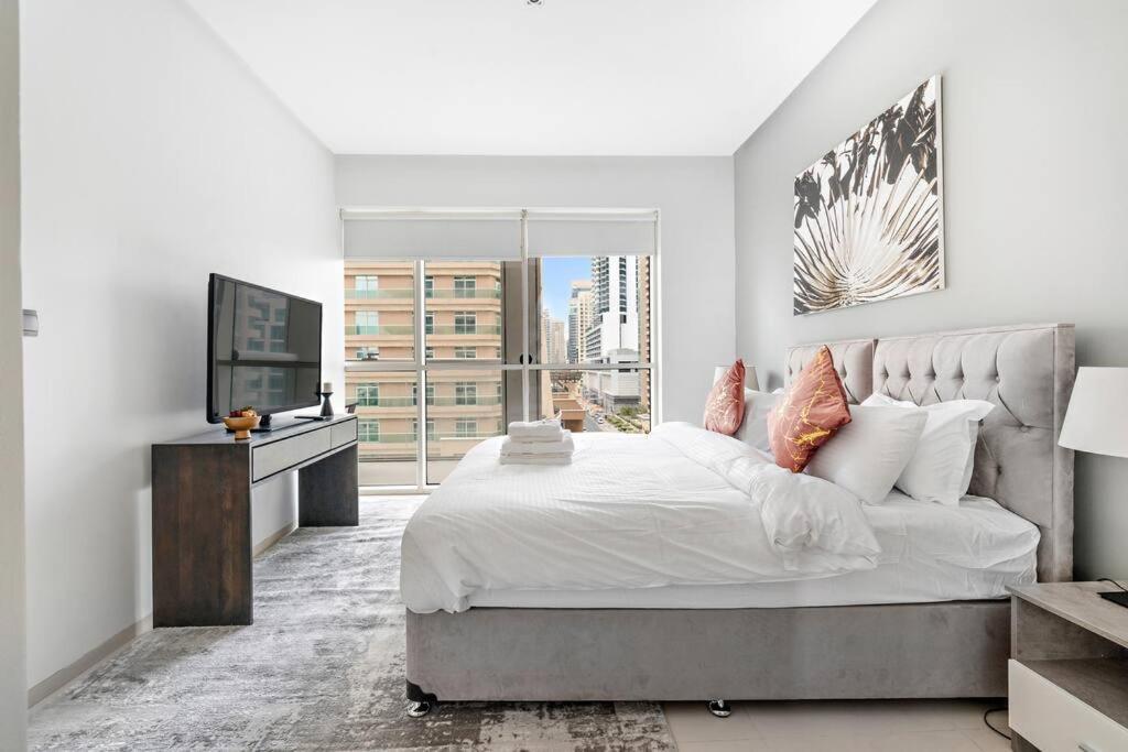 Stonetree - West Avenue 1 Br- Close To Marina Mall & Metro Dubaï