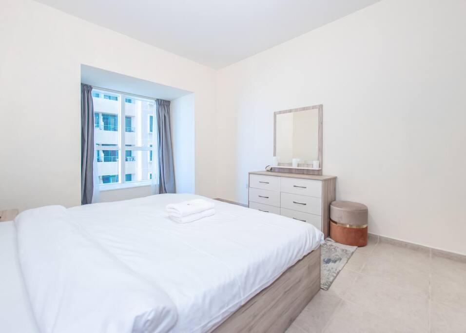 Stonetree - Near Tram - Furnished 1br Dubaï