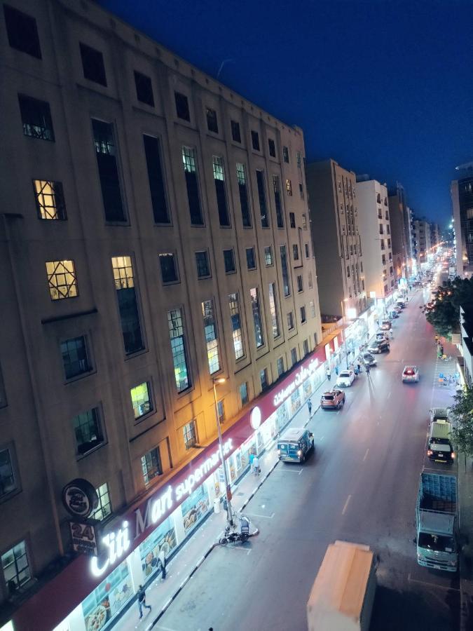 Hostal Capsule 5min Walking From Saraf Dg Metro Station Dubái