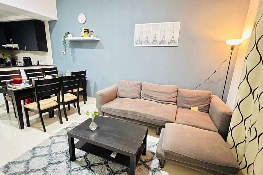 One Bedroom In Marina Near Blue Water Apartamento Dubái