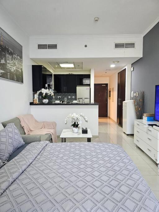 Apartment Luxury Botanica 75 *