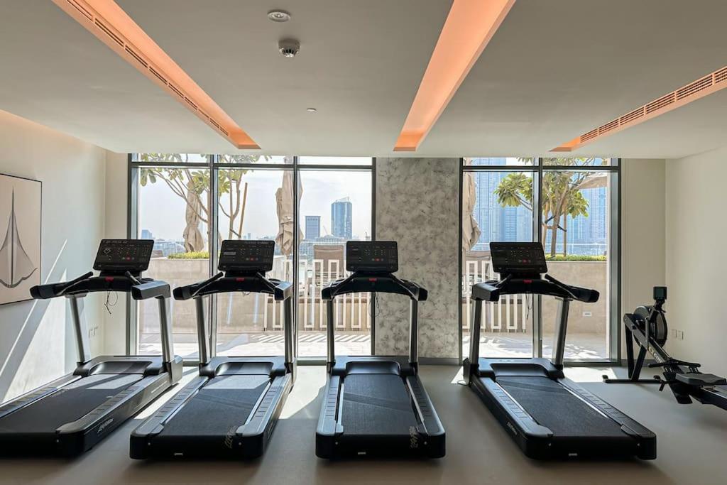 Appartement Higuests - Emaar Beachfront Haven With Majestic Marina Views