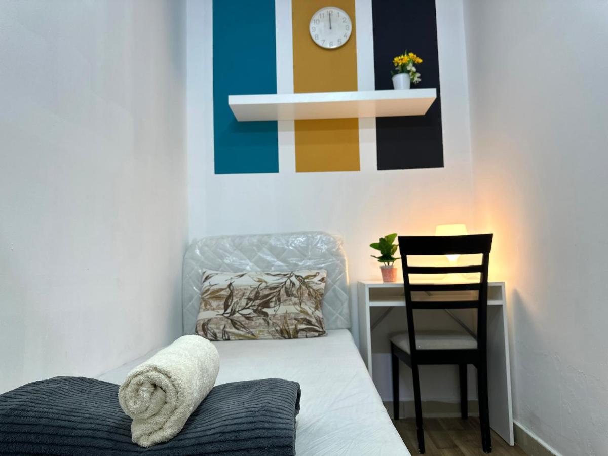 Charming Partition In Barsha Heights Near Icm Habitación en casa particular Dubái