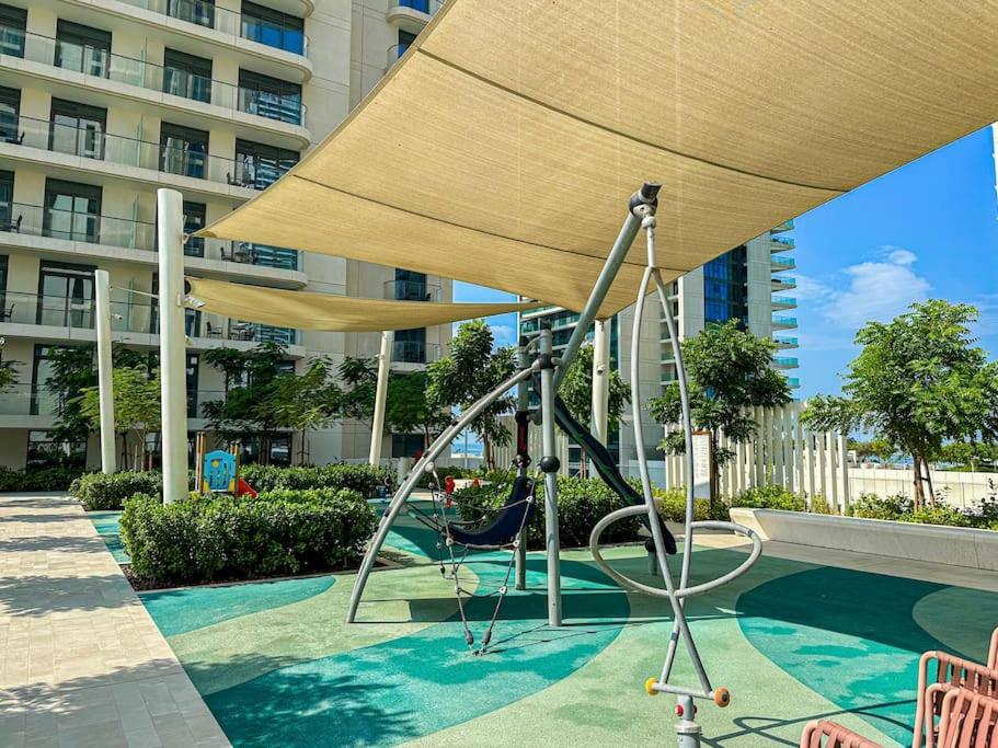 Higuests - Marina Vista Tower 2 Dubái