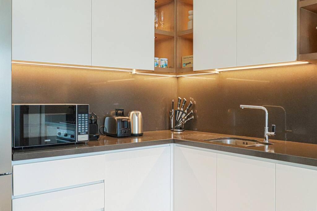 Appartamento Higuests - High Level Luxury With Marina Views Dubai