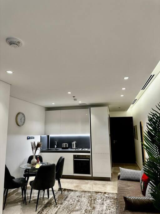 Luxurious Studio In Business Bay *