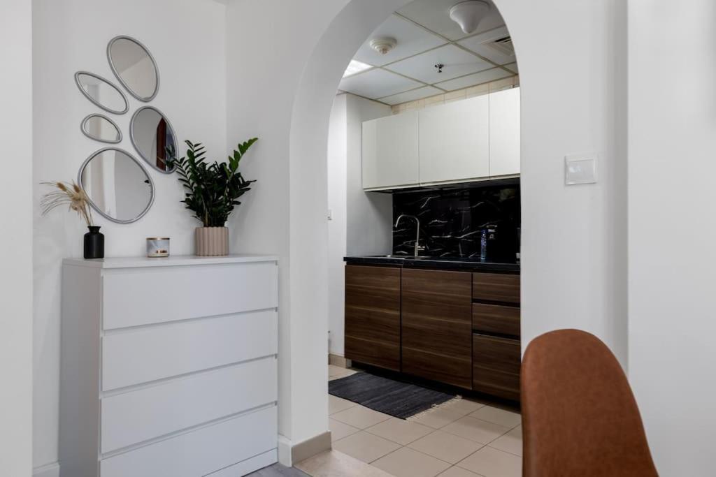 Waves Homes - Cozy & Fully Furnished In Sports Appartement