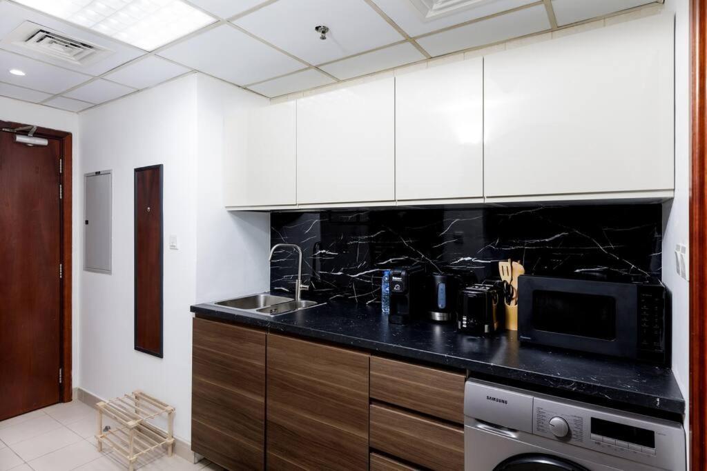 Appartement Waves Homes - Cozy & Fully Furnished In Sports Dubaï