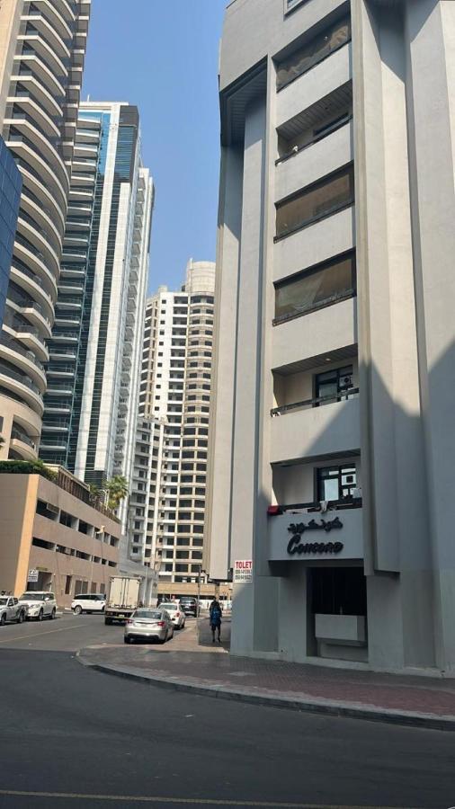 Hostal Sush Near Sharaf Dg And Burjuman Metro Stations
