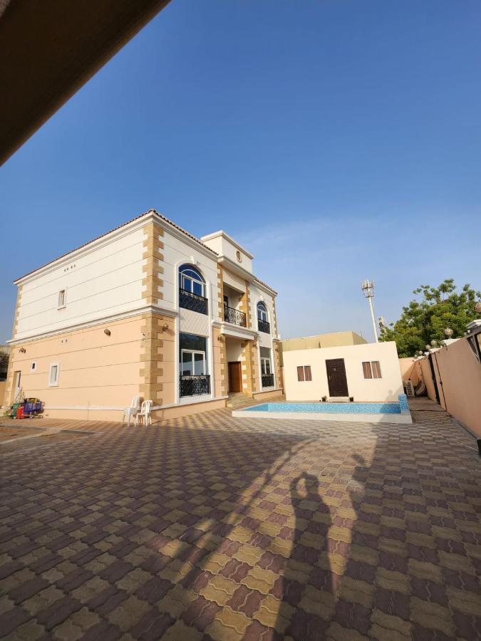 Small Single Inside Luxurious Guest house *
