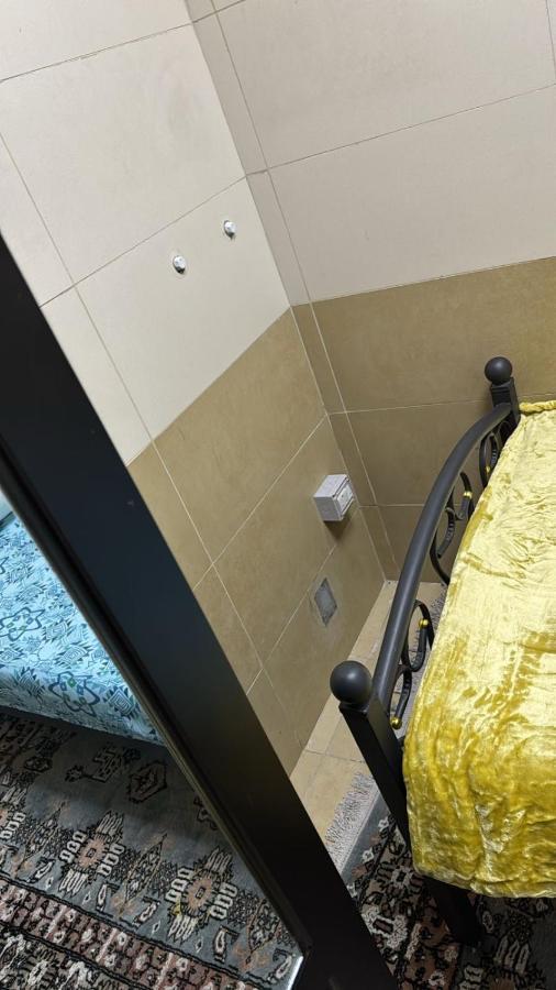 Guest house Small Single Inside Luxurious Dubai