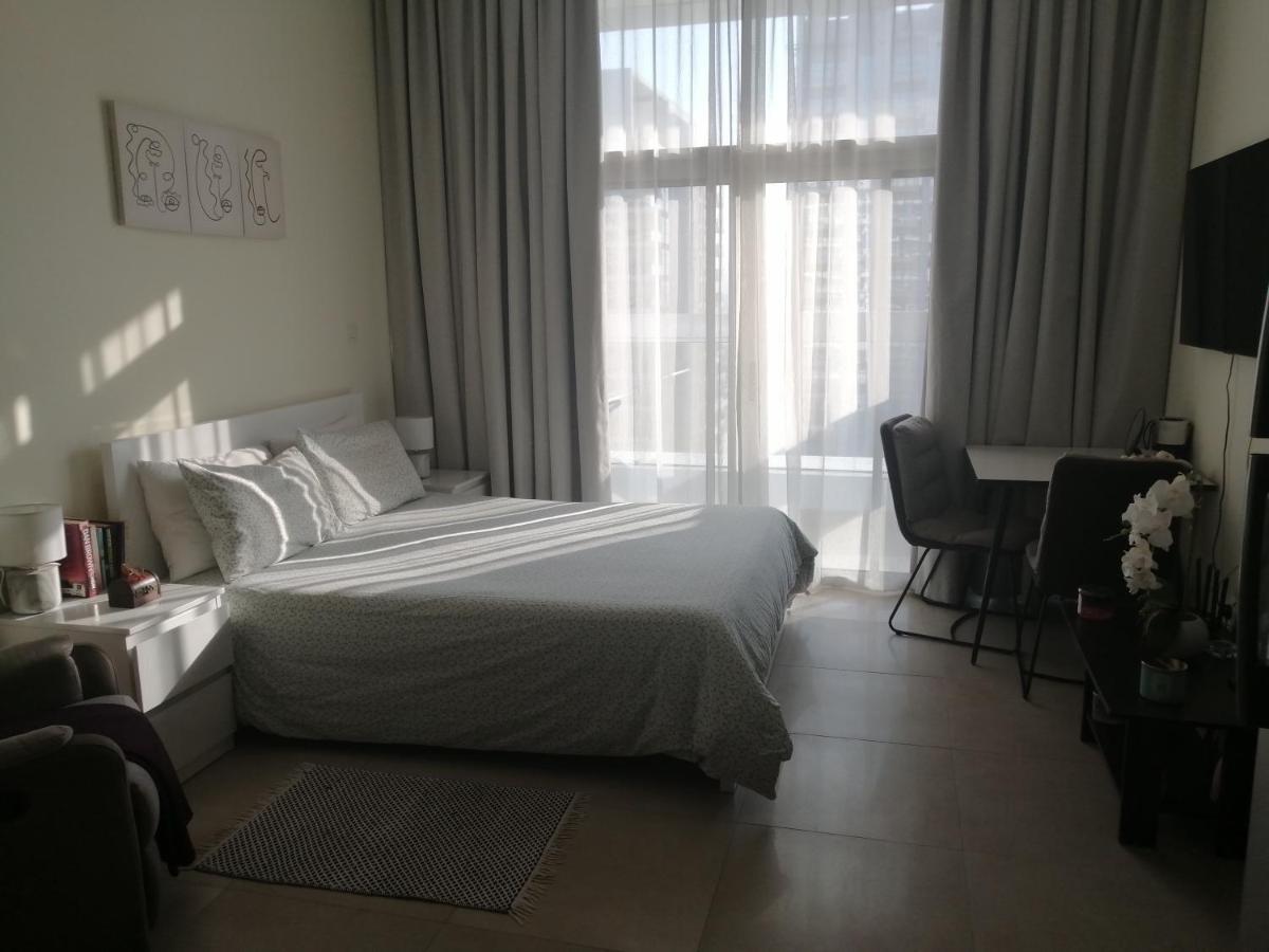 Azizi Star Al Furjan Apartemen Dubai