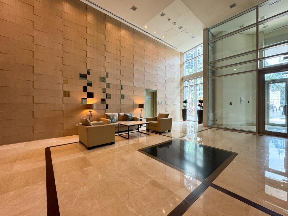 Wow! Beautiful 1br In Downtown - Close To Burj And Mall Dubai