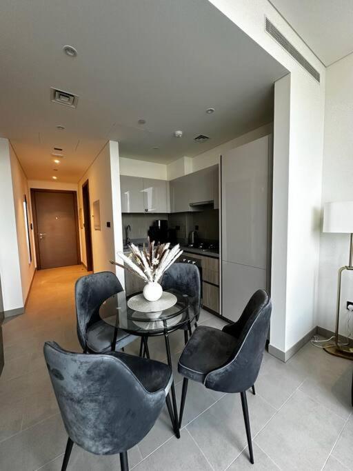Luxurious 1 Bedroom Burj Khalifa View