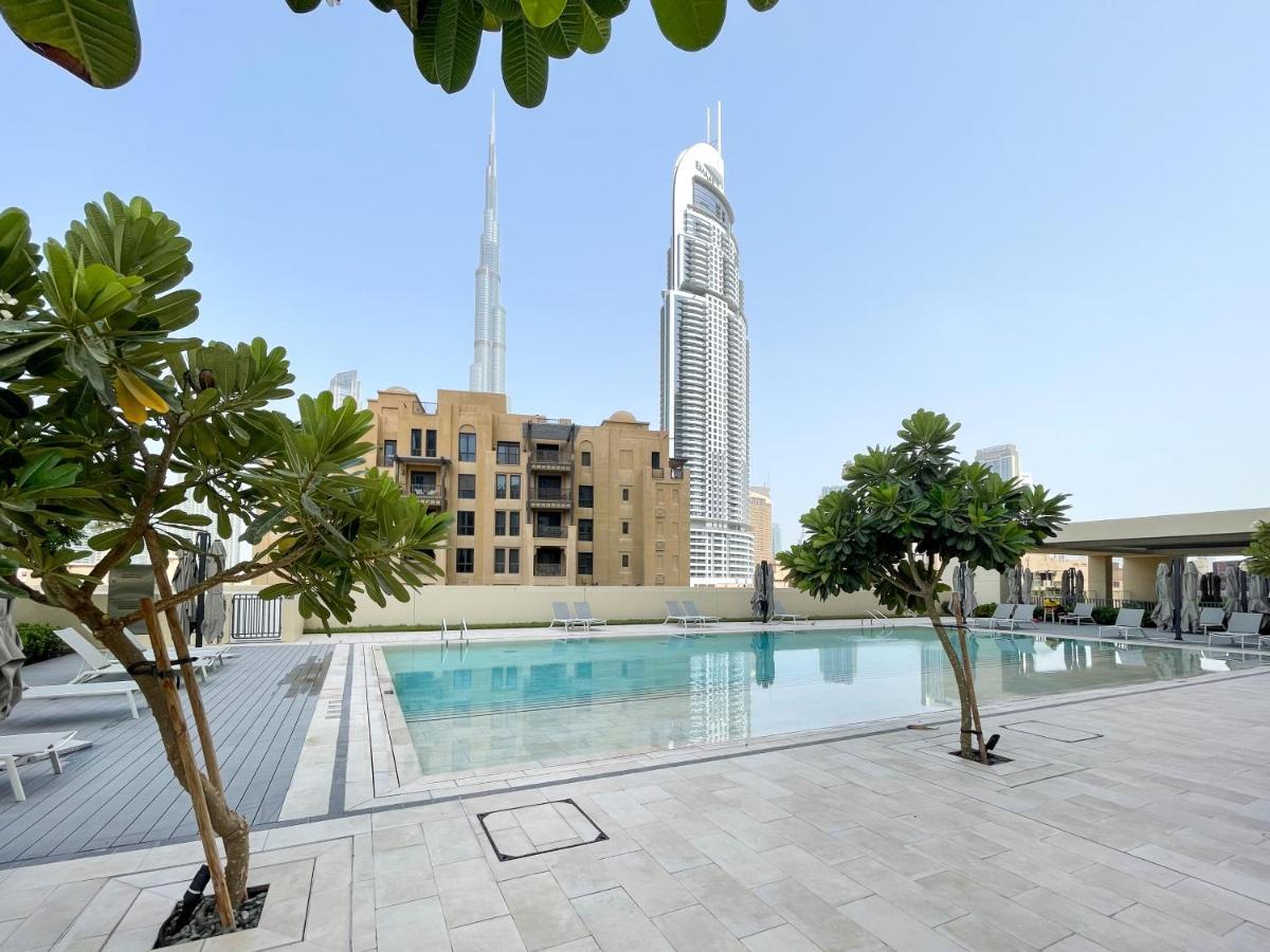 Apartment Beautiful By Mall 161br-2
