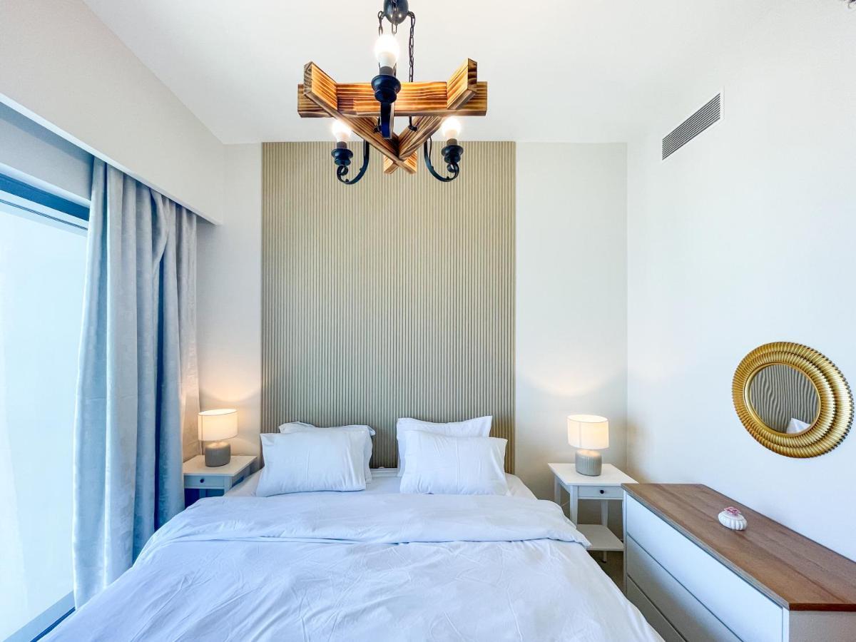 Beautiful By Mall 161br-2 Apartment