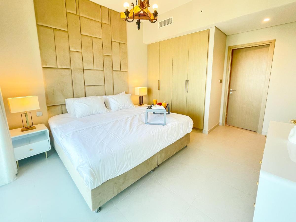 Beautiful By Mall 161br-2 Apartment