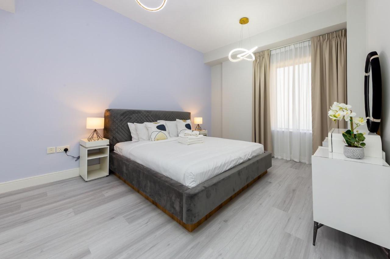 Spacious 2br In Jbr 5min Walk To The Beach *