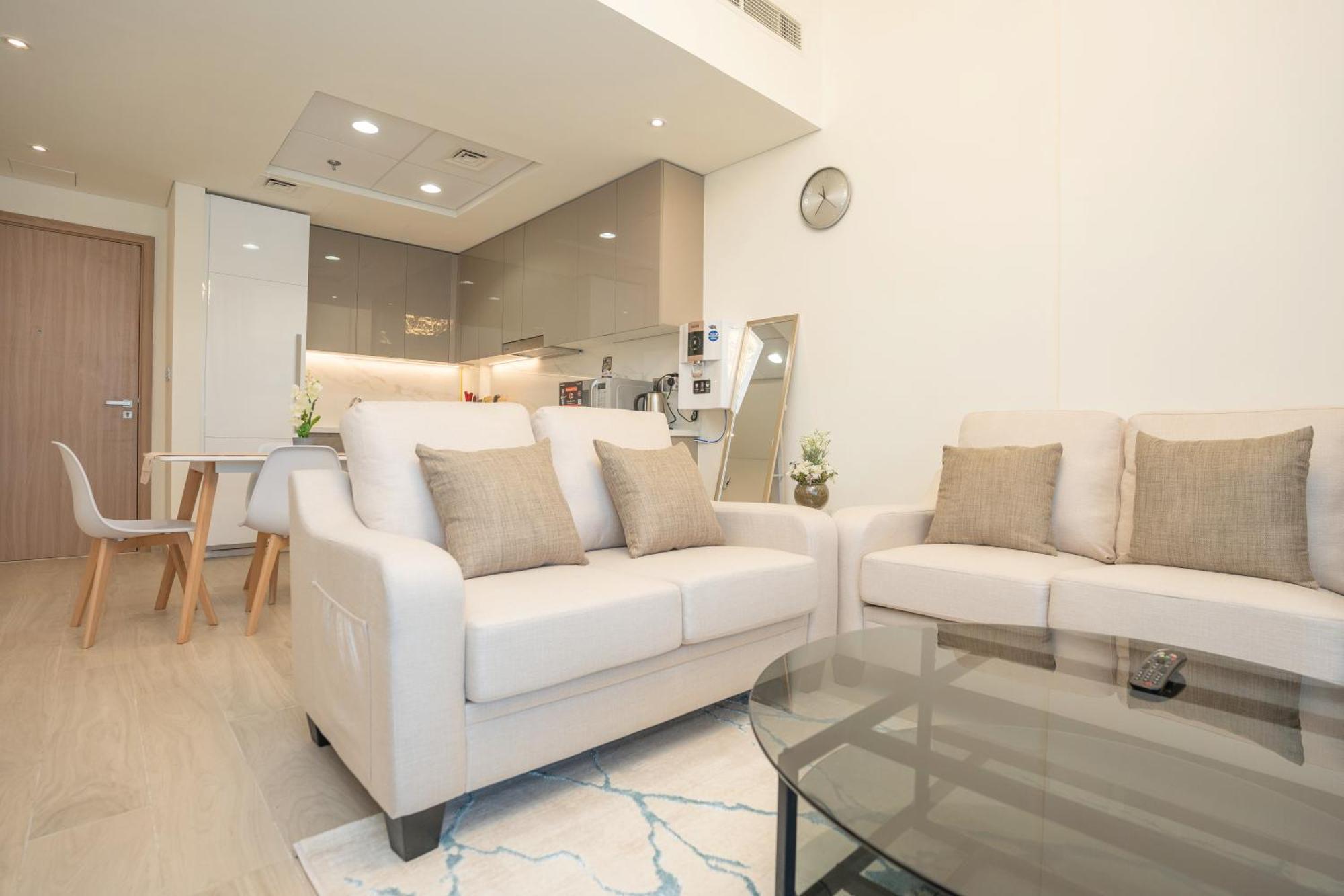 Azizi Riviera, Appartamento
