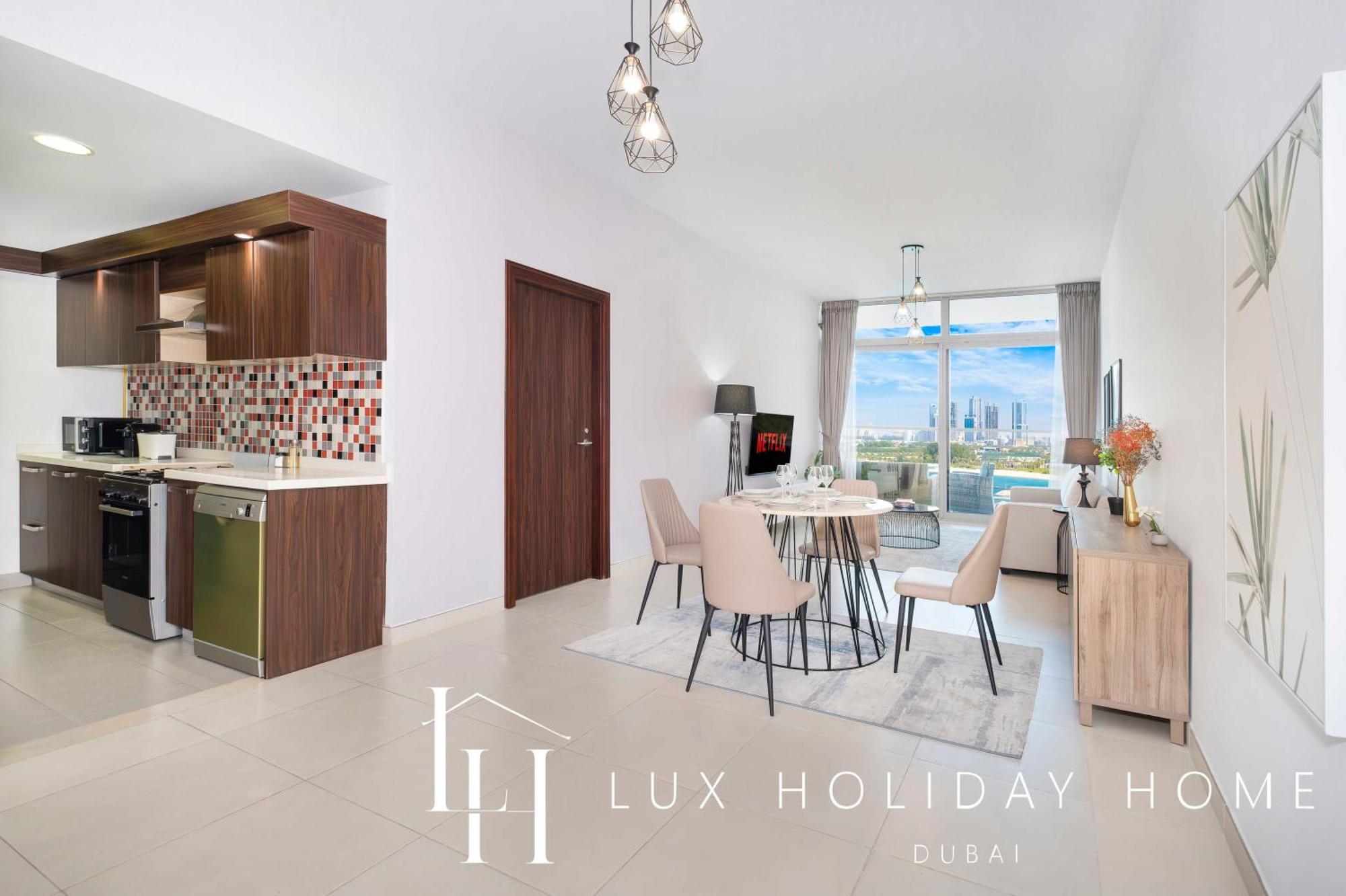 Lux - Opulent Island Burj Khalifa View 2 *