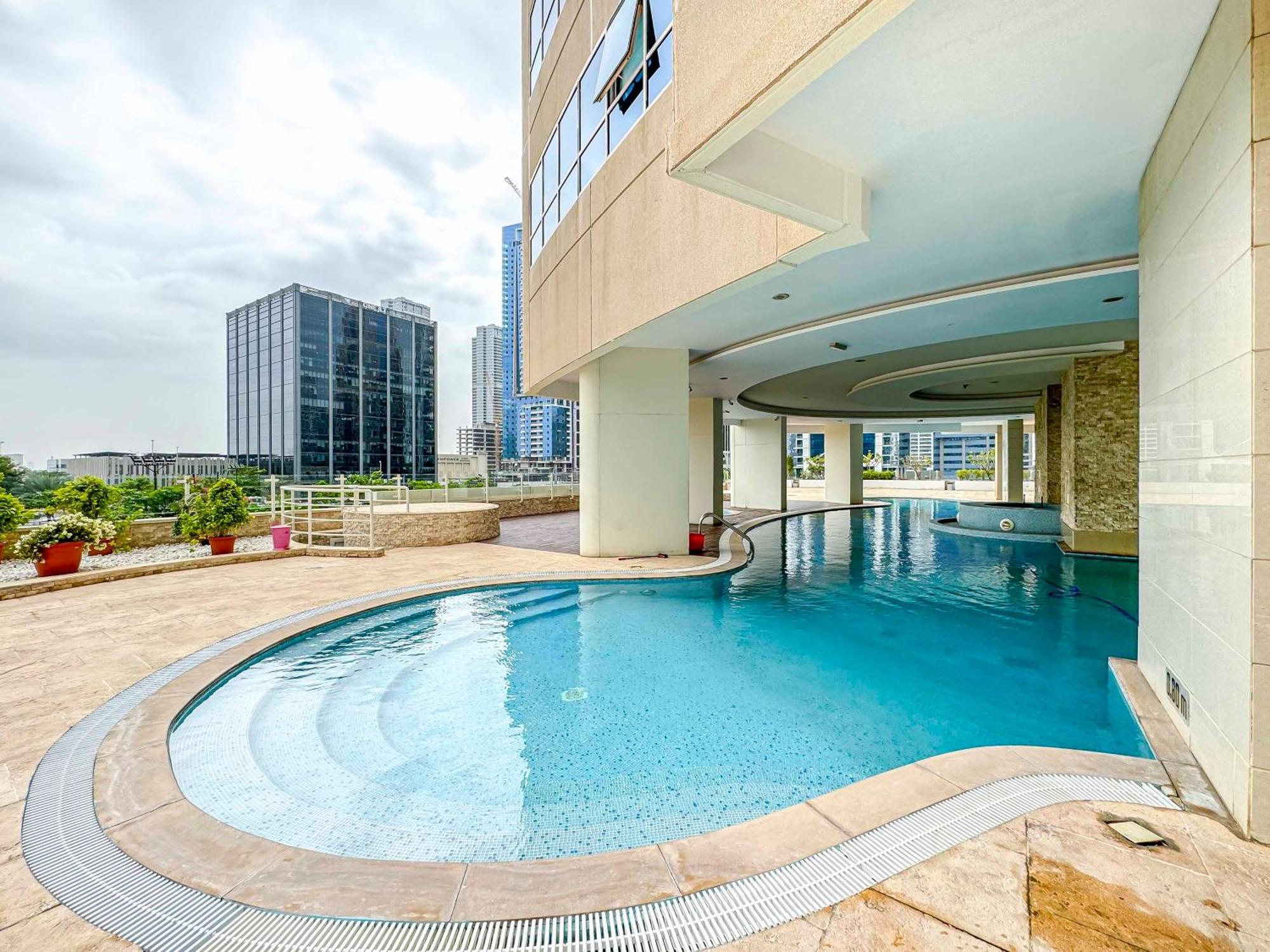 #63 Elegant 2br In O2 Residences Jlt Dubái
