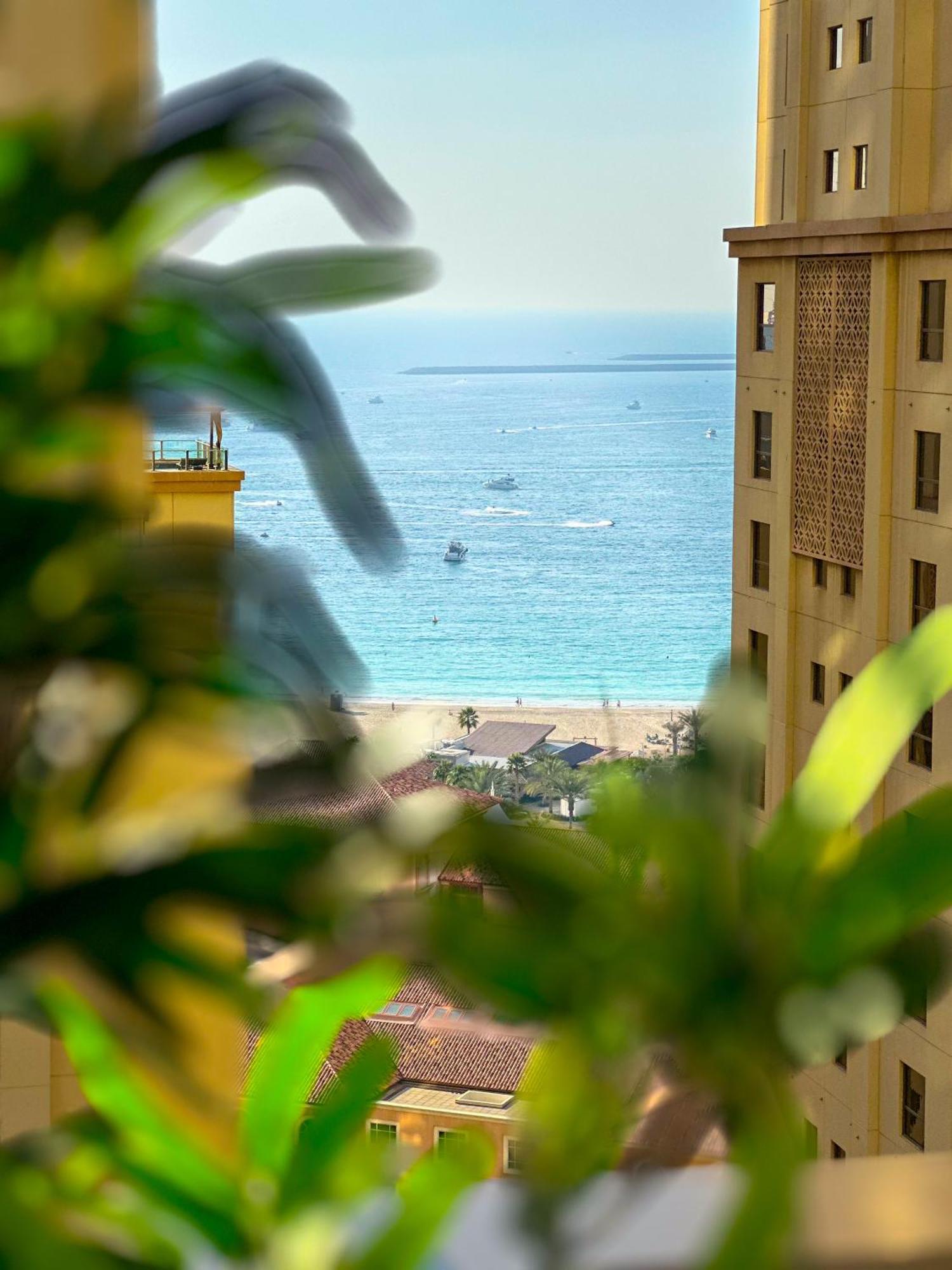 The Journey - Infront Of Tram-metro, Access To Beach, Pool & Gym - Enjoy Our Seaview - Coworking Space - Resident Housekeeping - Inhouse Food Menu - All At Jumierah Beach Residence, Marina * Dubái