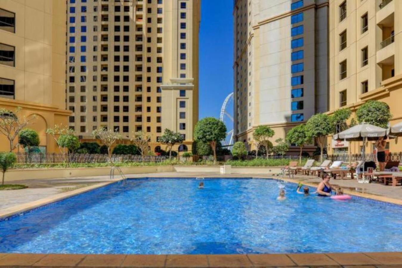 Moonlight Jbr