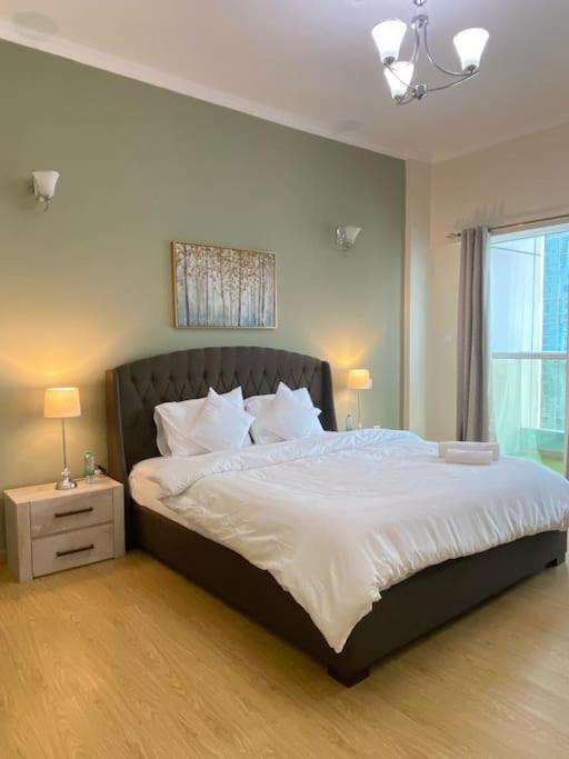 Apartamento Elite Luxury - Spacious 2br Apt 1517 Sqft In Marina Both Bedroom Ensuite Walking To Metro Restaurants Beach Mall Marina Walk *