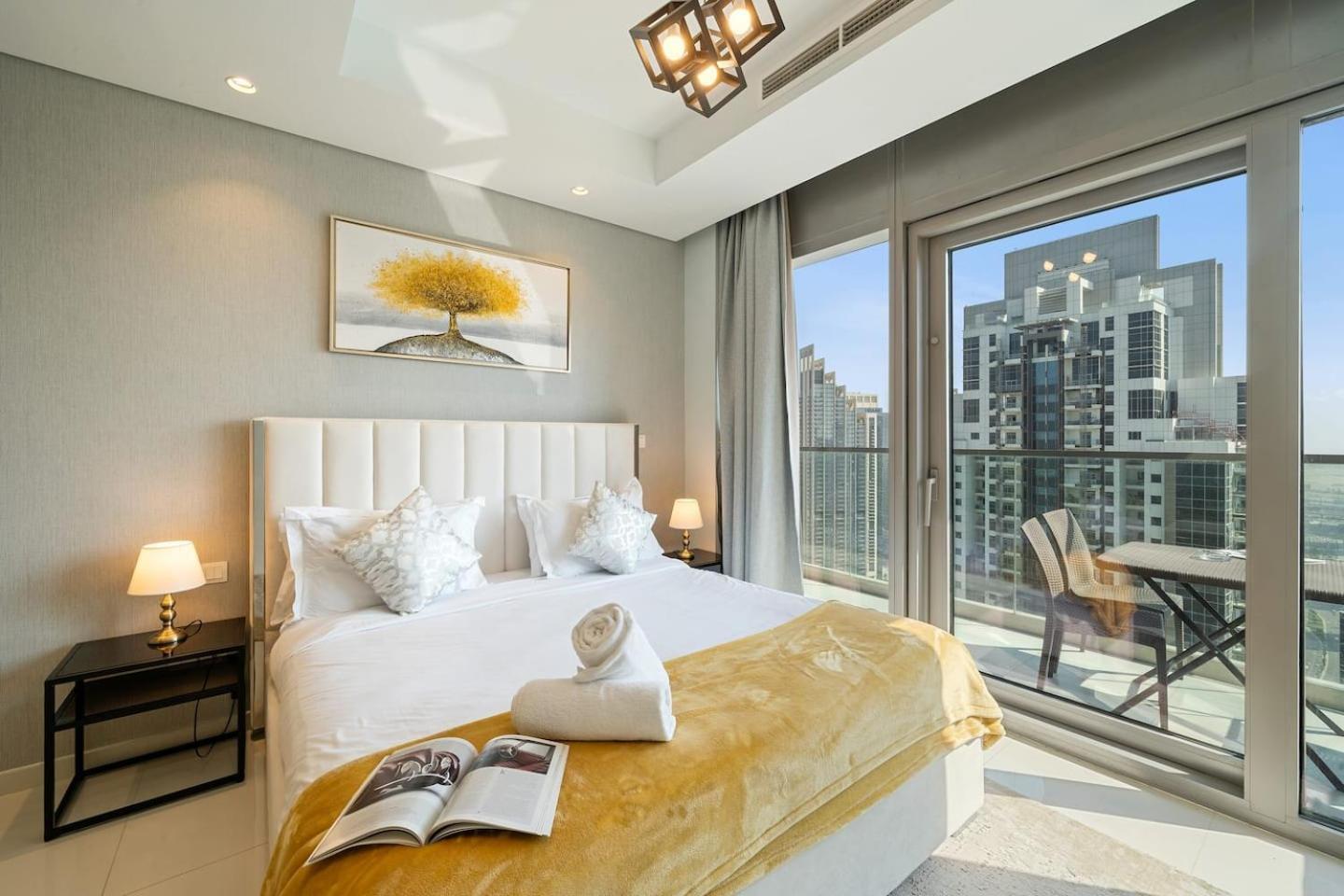 High Floor 2 Bedroom Gem - Burj Khalifa Views