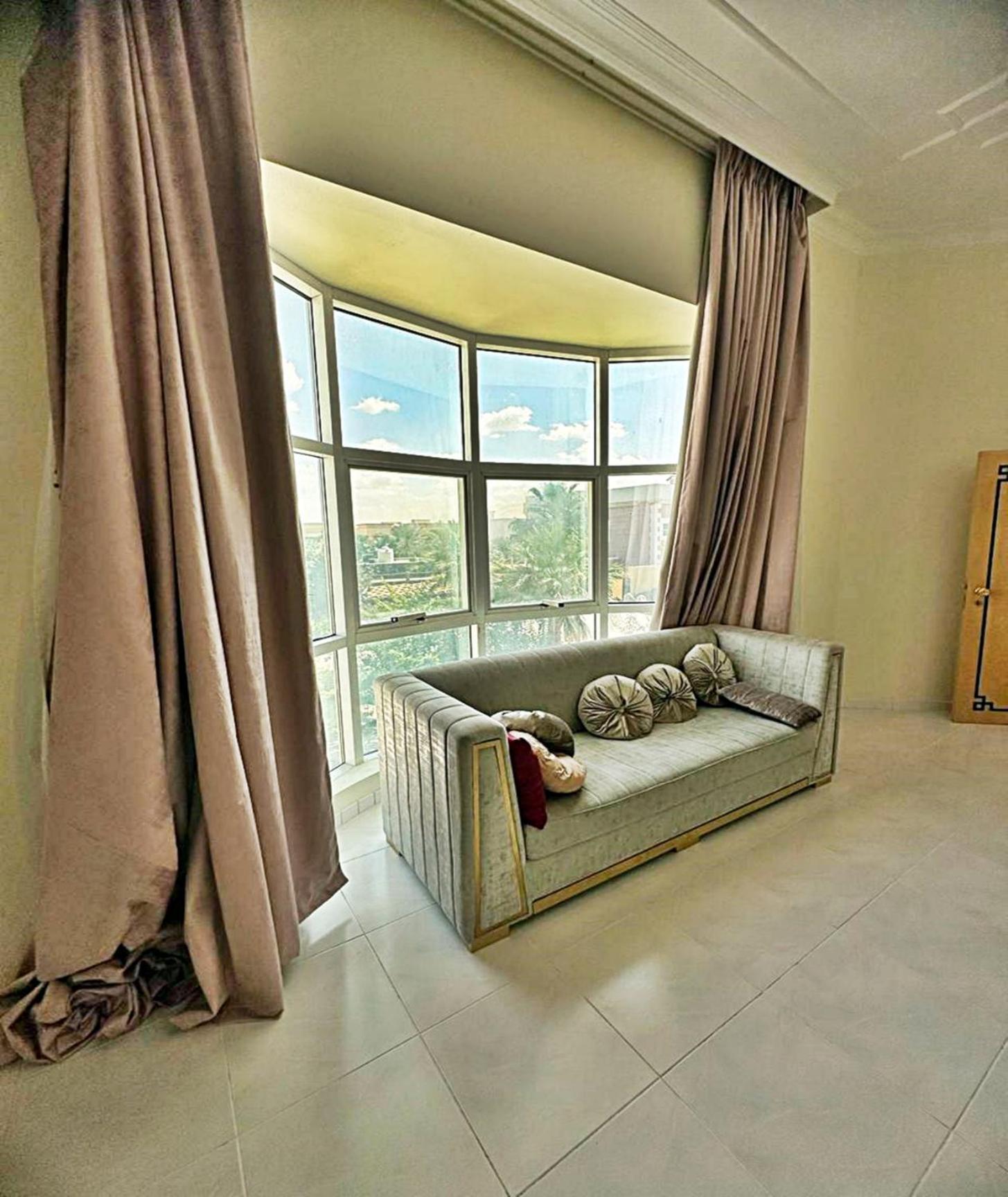 Private Bedroom In Amazing Homestay Dubai