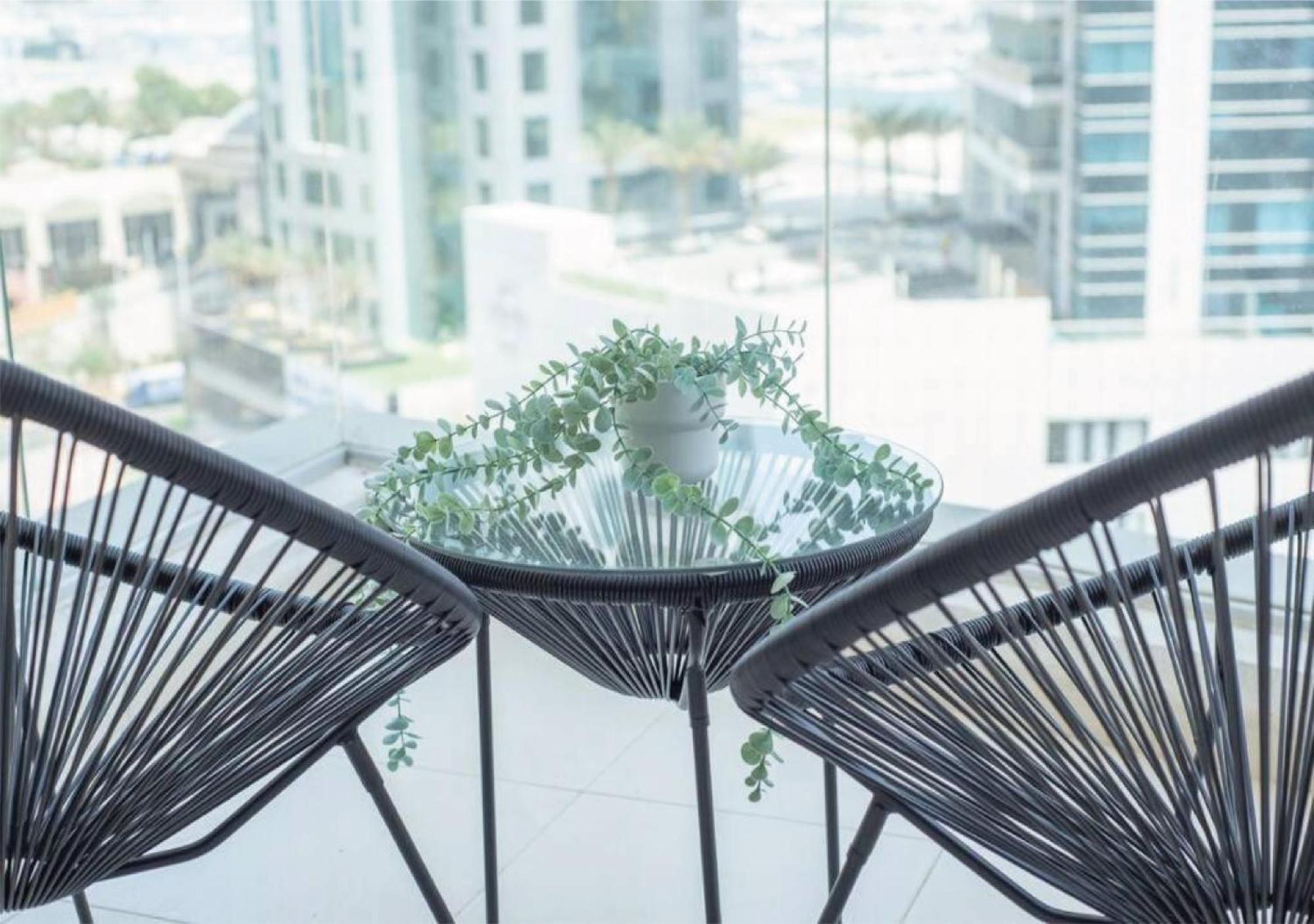 Summer Getaway - 2 Bed, 10min Walk To Dubaï