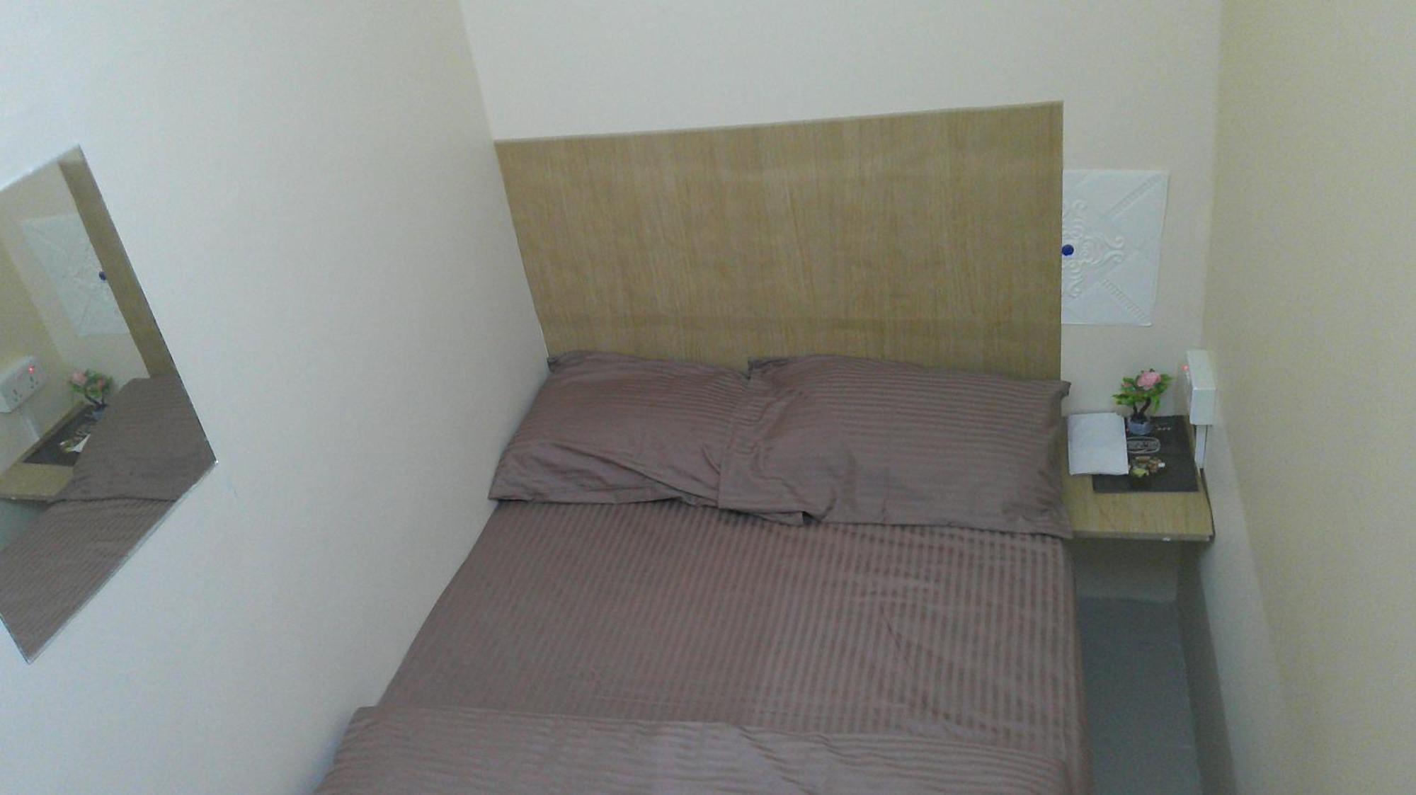 Inn Ruby Star Budget With Shared Washroom Access 321 *