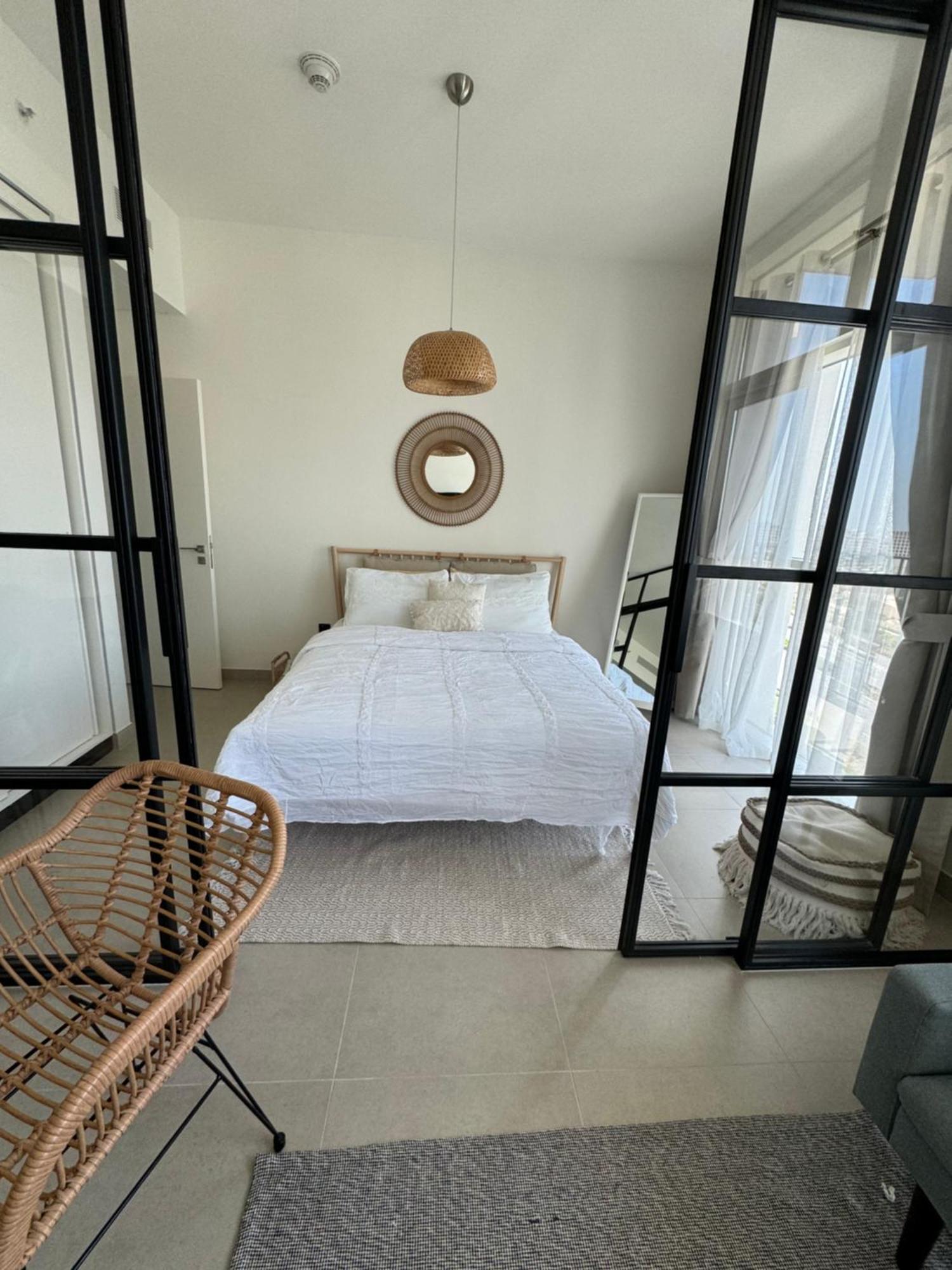 Appartement ‎‏stylish 2br In The Hart Of Hills! Dubai