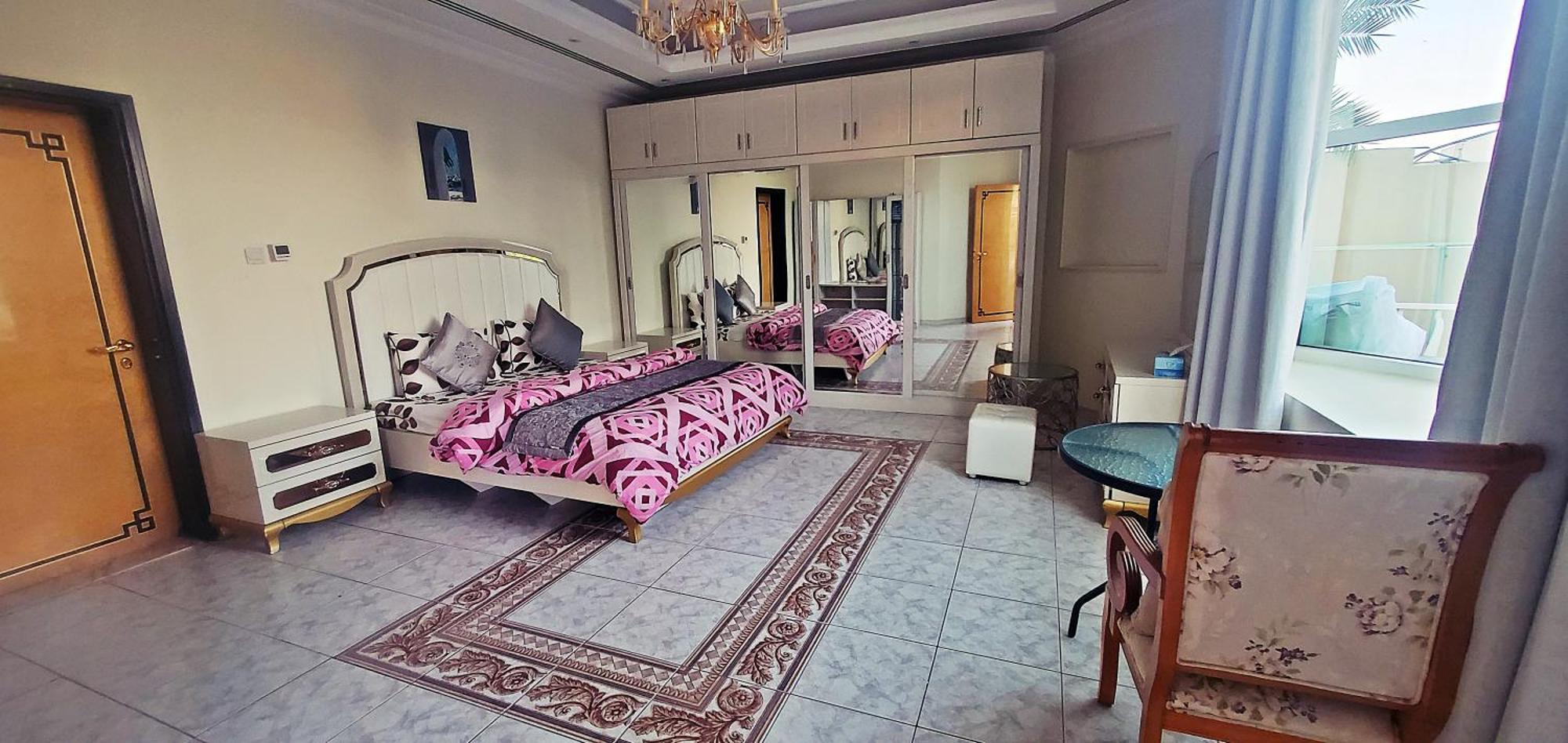 Homestay Private Bedroom In Amazing Dubai