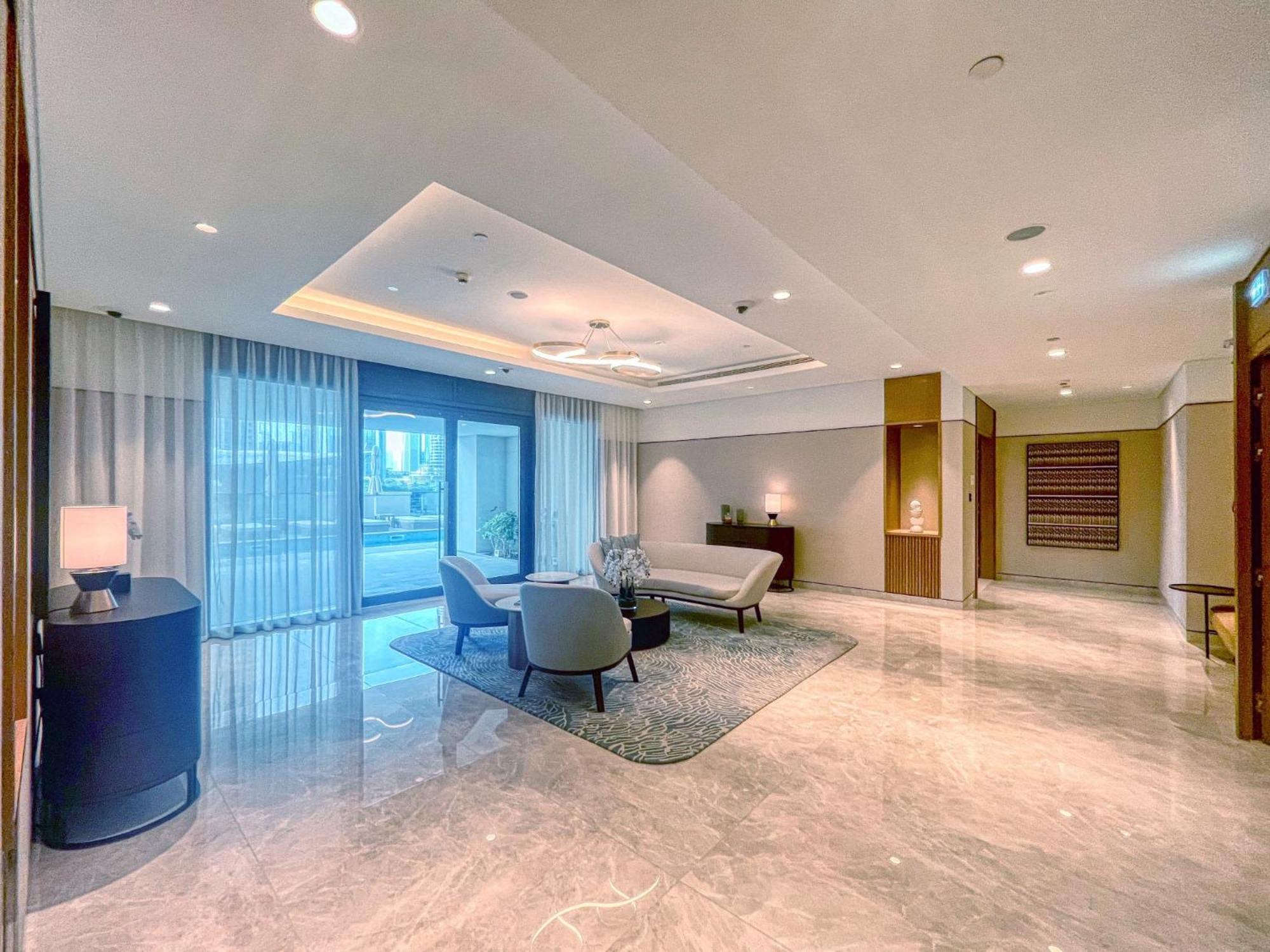 Spacious And Overlooking Burj & Fountains Appartement
