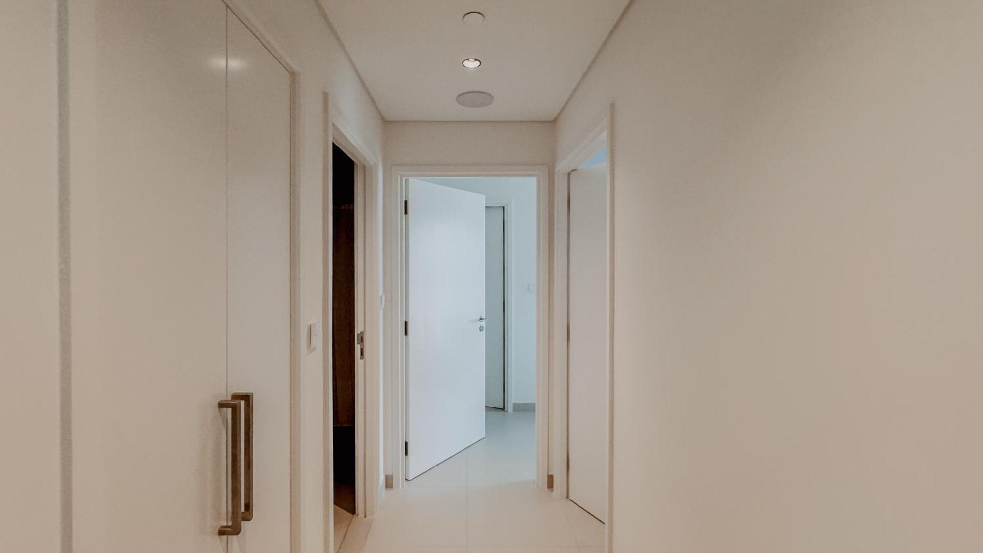 Burj Crown Luxurious 2bedroom Balcony Appartement