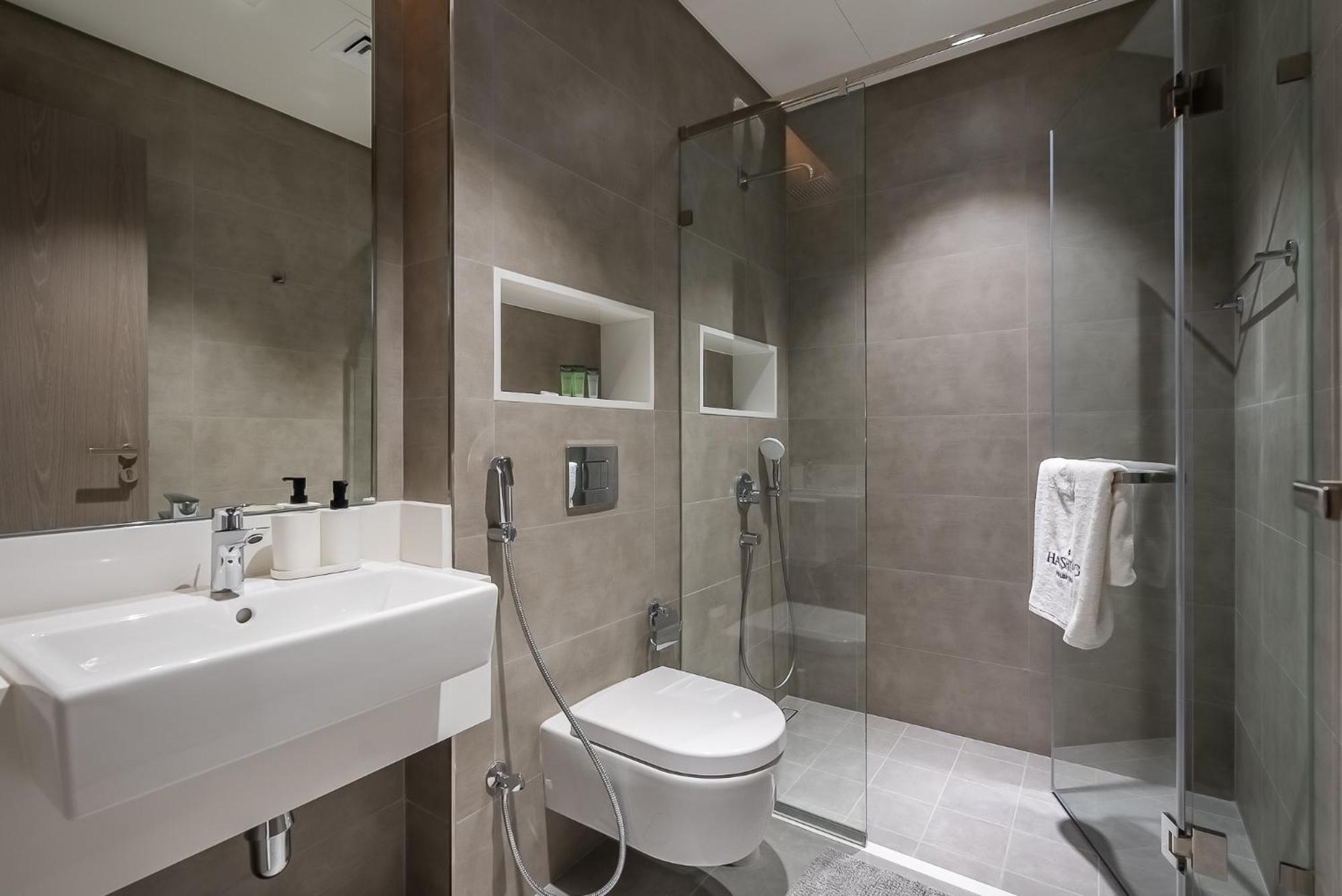 3bdr With Maid I District One I Lagoons View * Dubaï
