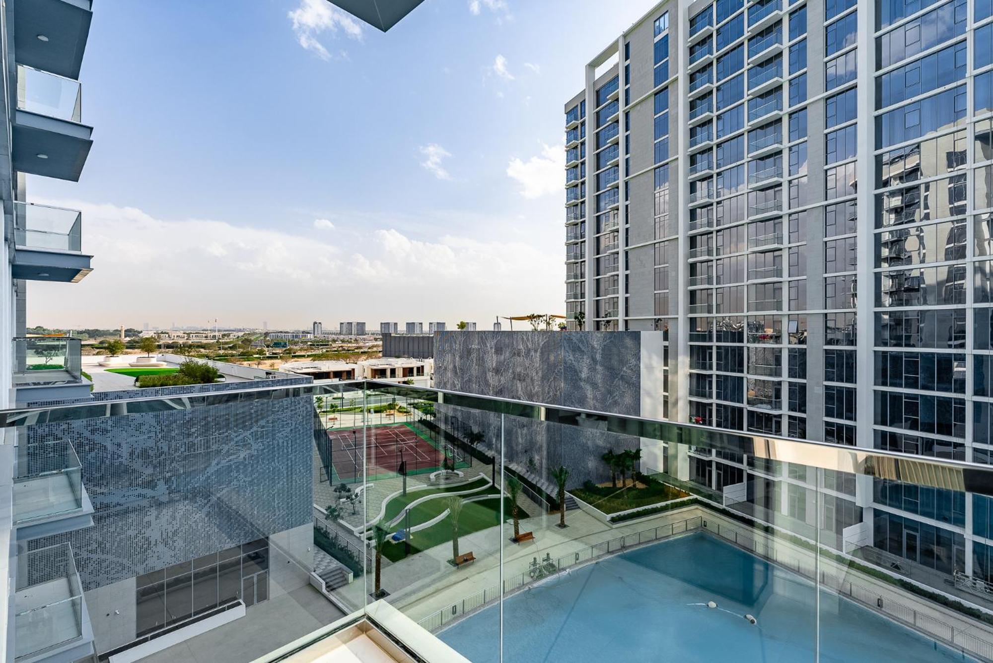 Appartement 3bdr With Maid I District One I Lagoons View *