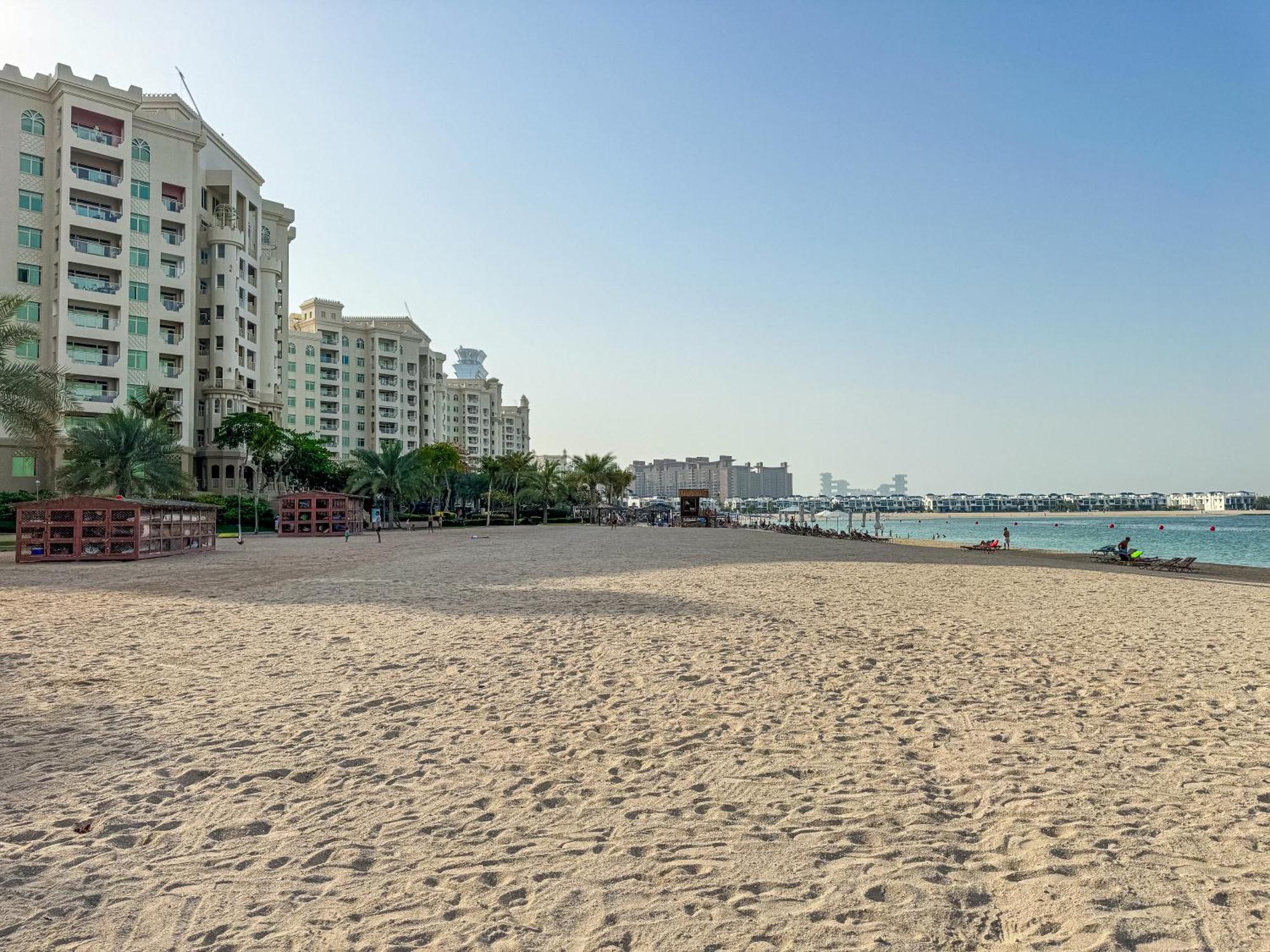 Beachfront 2br - Private In Palm Jumeirah Appartement *