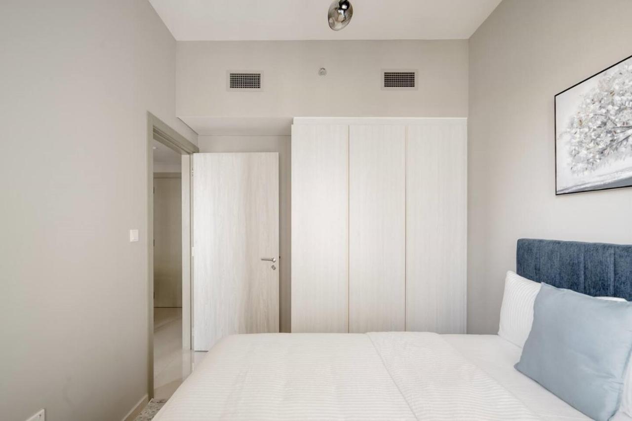 Pool View One Bed Business Bay Apartamento